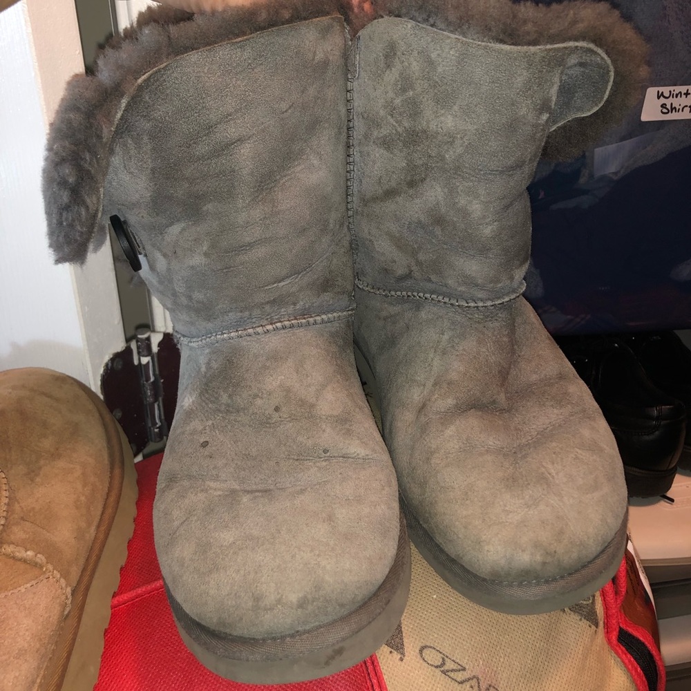 Gray Uggs - image 5